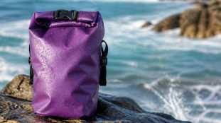 Sac étanche : comment bien le choisir pour la mer ou la pêche ?